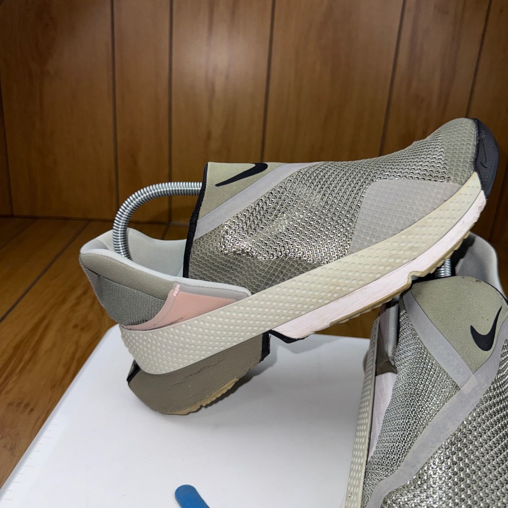 Nike Go FlyEase Khaki Olive Green Hands Free Shoes CW5883-300 Mens 8.5
